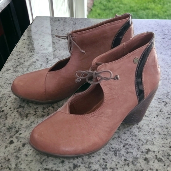 SERGIO TOMANI SUNDANCE Earthy Lace Up Ankle Booties 40 9 Boots Artsy COLUMBIA - Picture 4 of 16